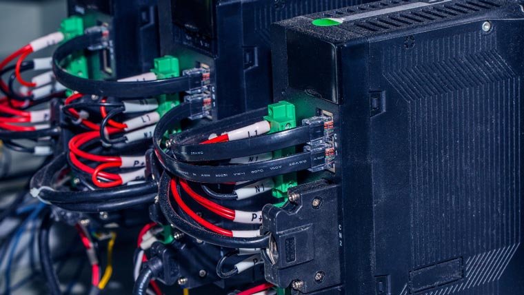 RACK szekrény szerelés